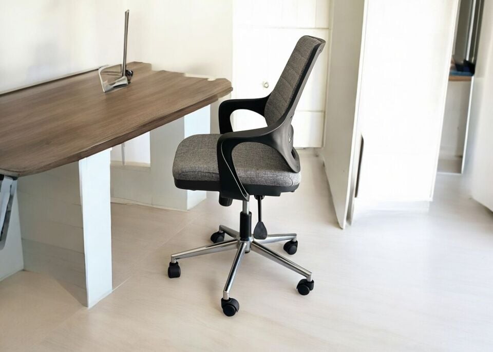 Xenon Çalışma Koltuğu – Ergonomik ve Modern Tasarım